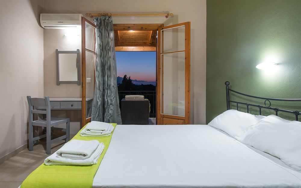 Katerina Rooms Méson Yerakaríon Kültér fotó